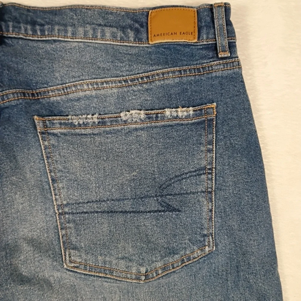 American Eagle EX Boyfriend Jeans Women's Size 12 Short Patch Distressed Strigid